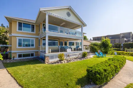 ICONIC BEACH HOUSE inn for sale