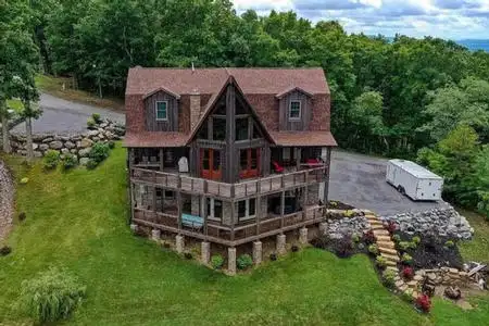Barnhouse Retreat inn for sale