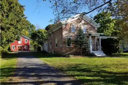 The Thomas Dixon House inn for sale