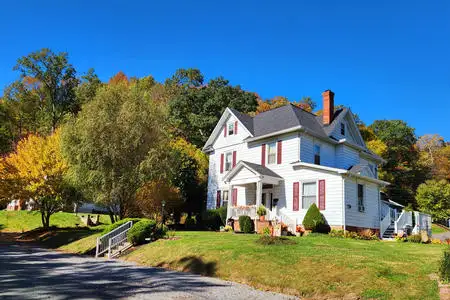 Rosedale Manor Homestay LLC inn for sale