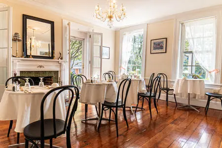 Breakfast Area/Dining Room